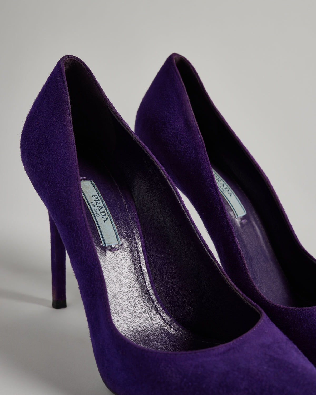 Prada - Purple Suede Pumps - 40 – MADE by DWC
