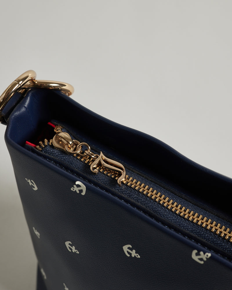 Juicy Couture Crossbody bag | Crossbody, Crossbody bag, Bags