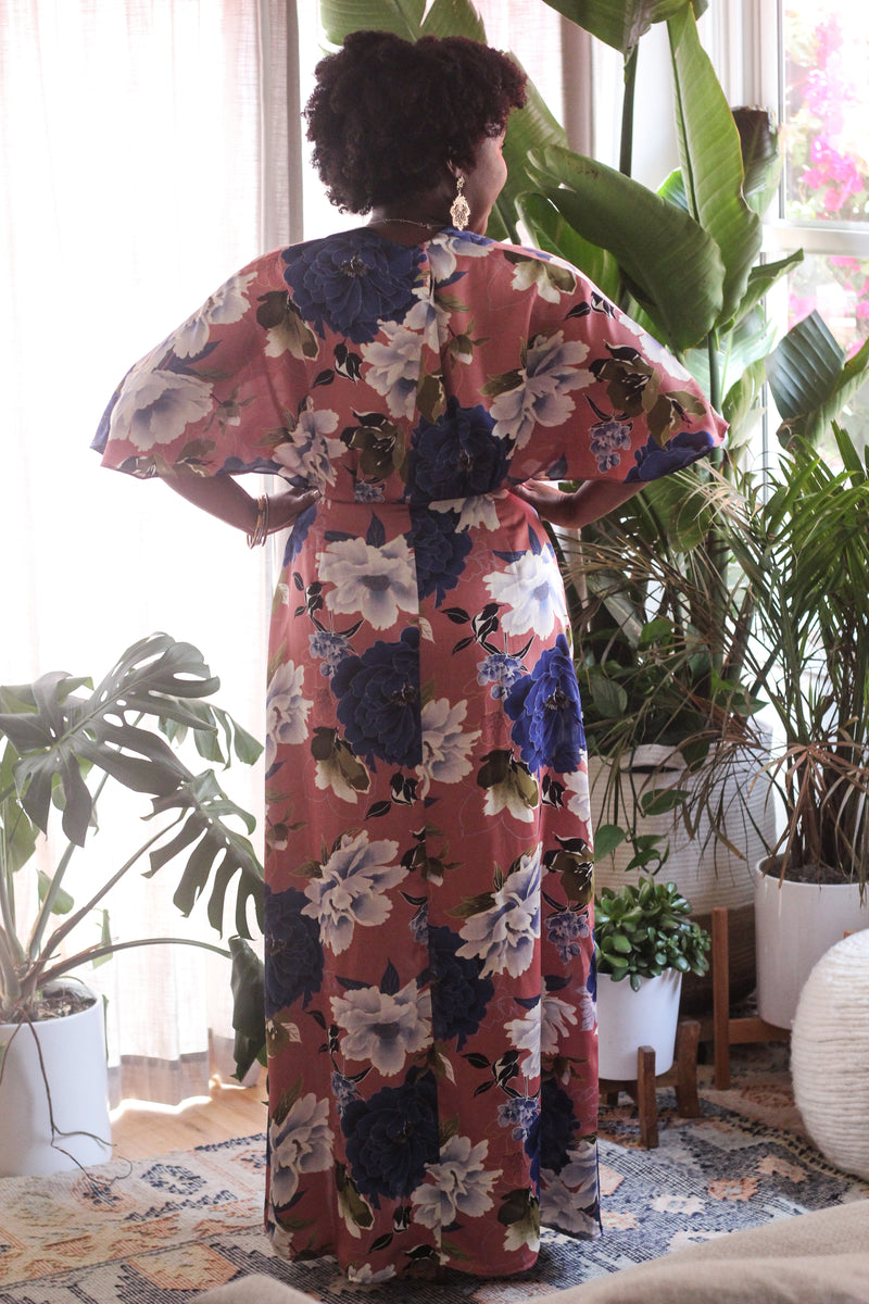 Truth + Wisdom - Empress Blush Floral Maxi Dress - S & L
